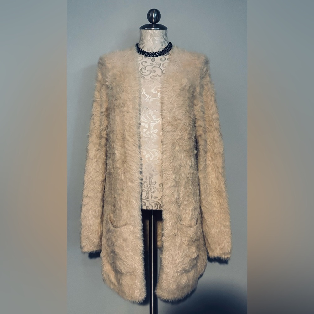 Free People Oversized Cream Fuzzy Cardigan Size Medium.    #45